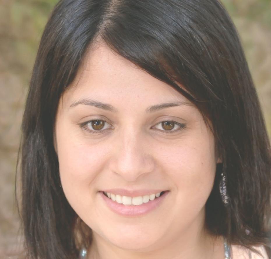 Portrait of Sienna Blackwell, Current Analyst